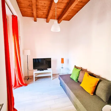 Attico Con Terrazzo Al Centro Storico Di