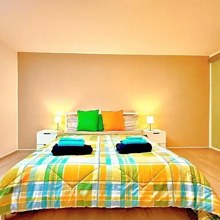 Attico Con Terrazzo Al Centro Storico Di Catane