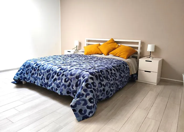 Attico Con Terrazzo Al Centro Storico Di Lejlighed